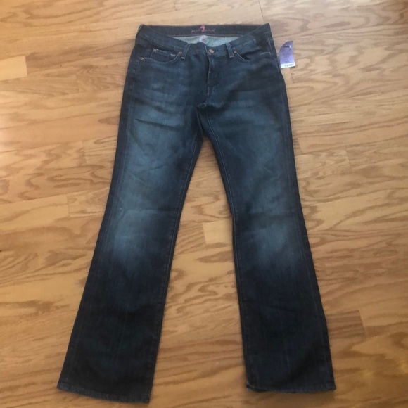 7 For all Mankind jeans with pink stitching - Picture 2 of 5